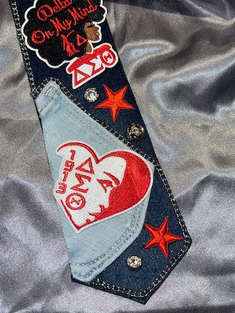 "DST" theme junk tie- Delta1