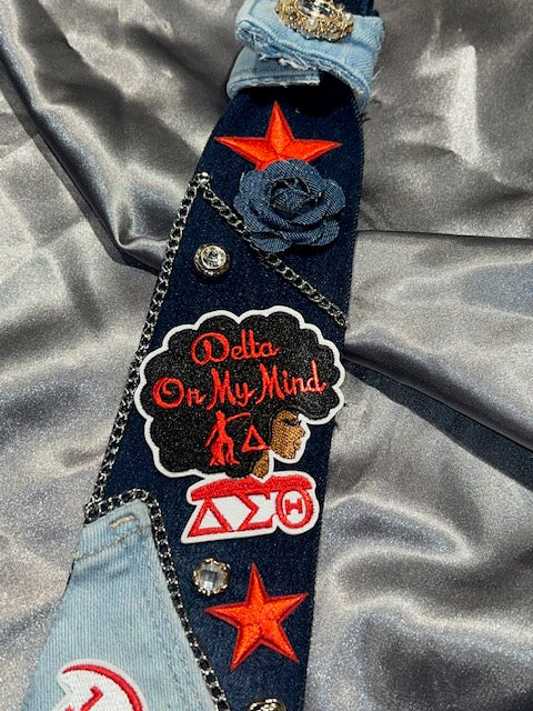 "DST" theme junk tie- Delta1