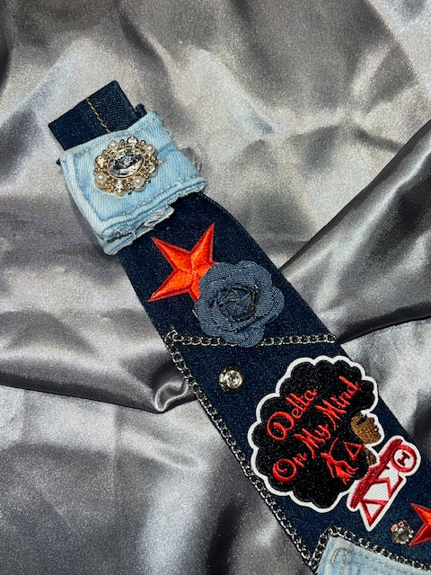 "DST" theme junk tie- Delta1